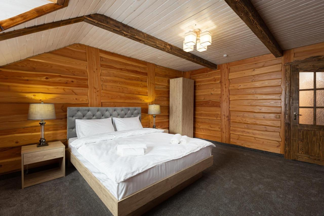 Svoi Hotel Palyanytsya Dış mekan fotoğraf