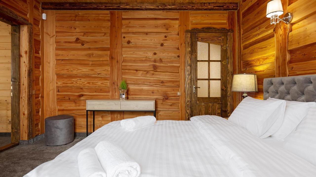 Svoi Hotel Palyanytsya Dış mekan fotoğraf