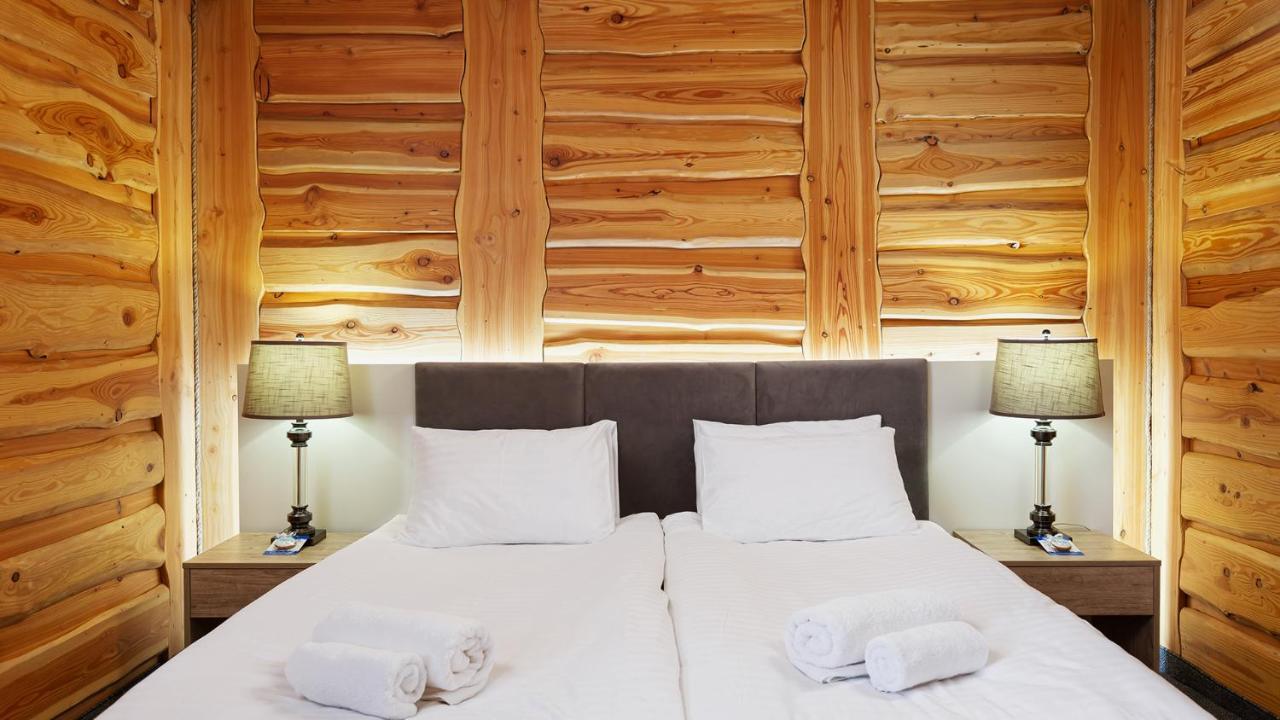 Svoi Hotel Palyanytsya Dış mekan fotoğraf